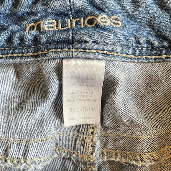 Women’s Jeans - Picture 3 of 5